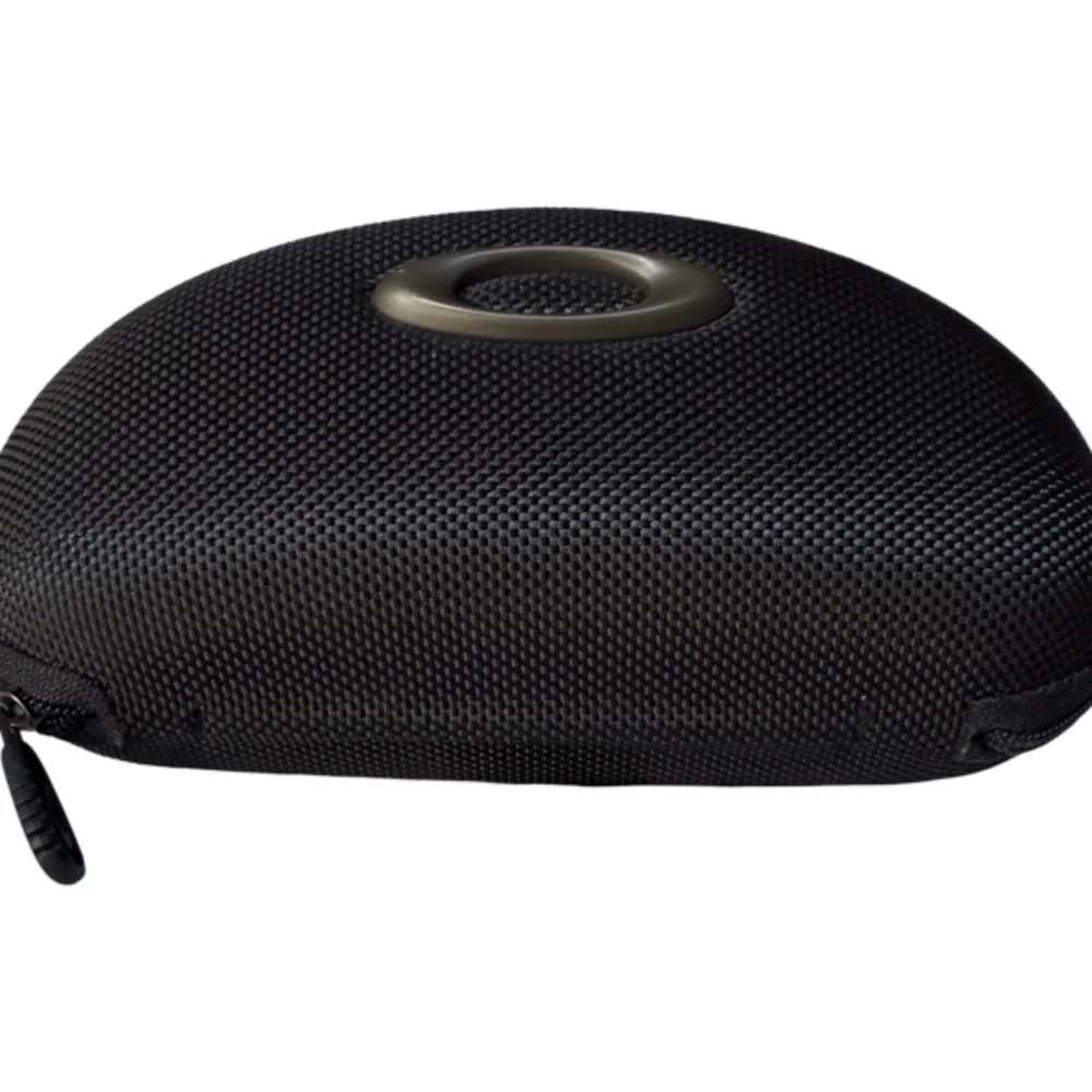 Empty Oakley Sunglass Hard Case Only Black Zipper Cushioned - Picture 3 of 4